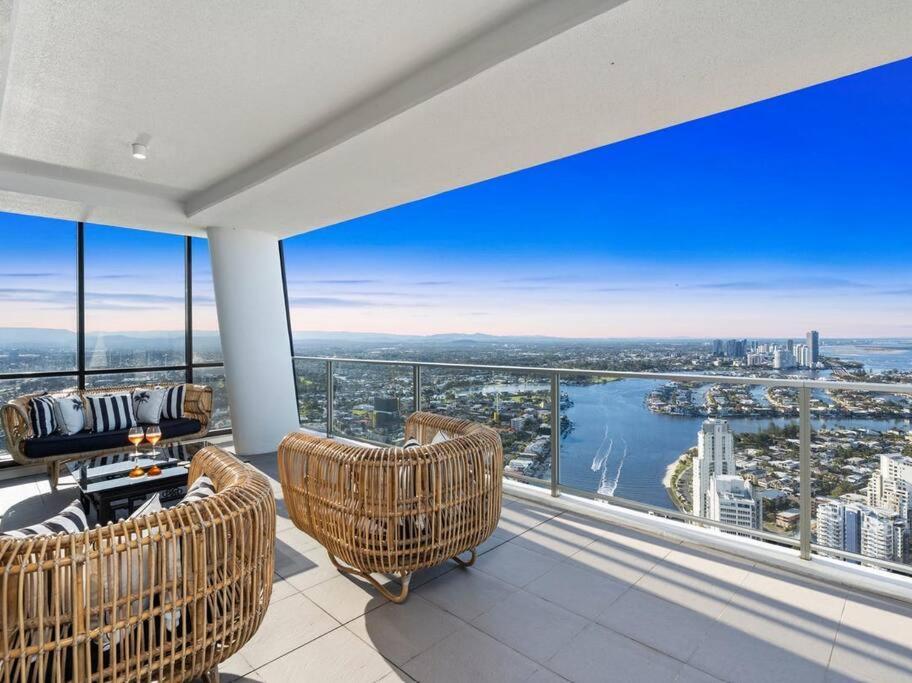 Exclusive Circle On Cavil Sub-Penthouse Luxury Apt - Hosted By Coastal Letting Голд-Кост Экстерьер фото