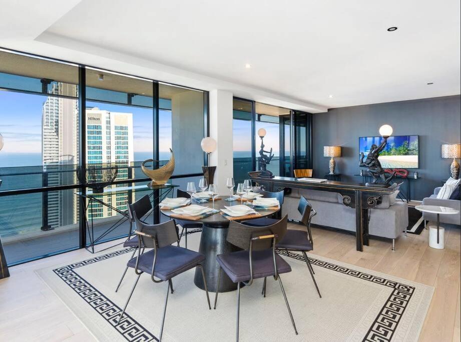 Exclusive Circle On Cavil Sub-Penthouse Luxury Apt - Hosted By Coastal Letting Голд-Кост Экстерьер фото