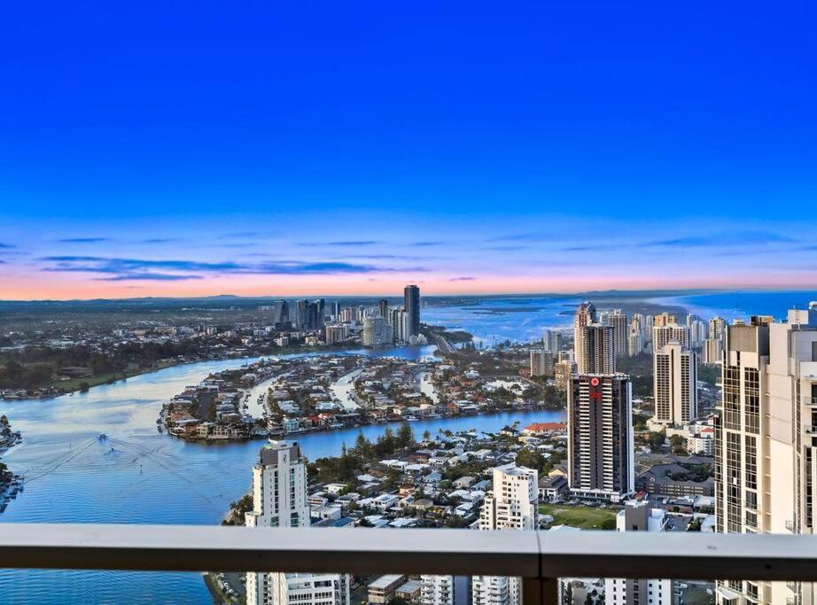 Exclusive Circle On Cavil Sub-Penthouse Luxury Apt - Hosted By Coastal Letting Голд-Кост Экстерьер фото